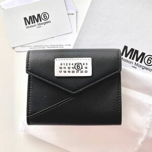 極美品　メゾンマルジェラ MM6 Maison Margiela レザー コインケース 小銭入れ カードケース　ブラック