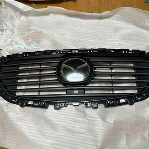 Mazda　CX-8 Grille　フロントGrille　ラジエーターGrille　ガンメタ　New vehicle外し　KG　