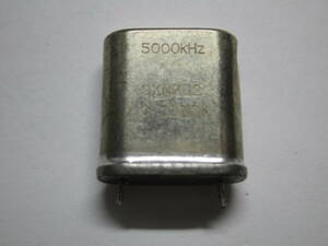 ジャンク（ス）6/W-⑩　5000KHz　HC-6/W（リード）タイプ水晶発振子　取外し品