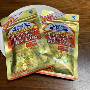 小林製薬 マルチビタミン 必須アミノ酸 ミネラル 2袋　30日分 を2袋　60日分 期限2024.7.5 2024.10.17 