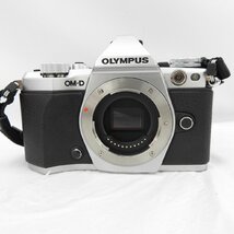【中古品】OLYMPUS オリンパス ミラーレス一眼レフカメラ OM-D E-M5 MarkII 14-150ｍｍ II レンズキット シルバー 11579570 0517_画像2
