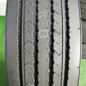 215/70R17.5 123/121J Dunlop SP330k 新品同様 サマータイヤ 6本セット 2024年製 ダンロップ N3607.の画像2