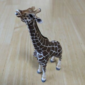 Schleich　キリン 動物フィギュア18㌢