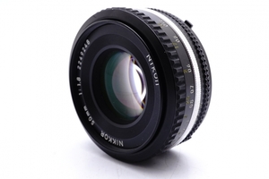 ★美品★ Nikon Ai-s NIKKOR 50mm F1.8 Lens ニコン レンズ キレイ 完動 ◆803