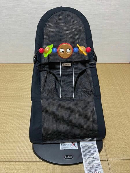 ベビービョルン BABYBJORN バウンサー メッシュ ブラック　おもちゃ付き