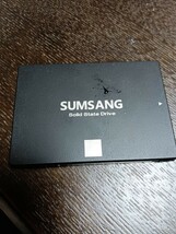 ssd　偽物　ジャンク　4tbに偽装された256gb_画像1