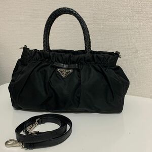 美品　PRADA プラダ ナイロン ハンドバッグ ギャザー　2way ショルダーバッグ　ブラック 三角プレート　リボン