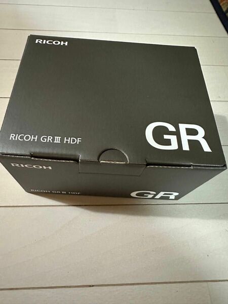 新品未開封　RICOH GR III HDF 特別モデル デジタルカメラ　4549212306181