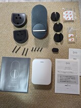 Qrio Lock Q-SL2 と Qrio Hub Q-H1A のセットです_画像1