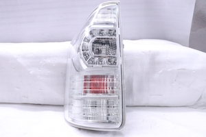 45-283★美品★後期 LED ZRR70W ヴォクシー 煌★左テールライト ICHIKOH 28-220 打刻:VL ユニット ZRR75W 純正★トヨタ (UK)