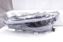 44-2224★極上品★LED ZSG10 カローラクロス★左ヘッドライト HASCO 16-177 打刻:Z ASSY ブラック 純正★トヨタ (KK)_画像1