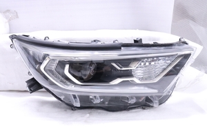 45-201★LED AXAH52 RAV4ハイブリッド★右ヘッドライト STANLEY 42-95 打刻 M ブラック 純正★トヨタ HV (UK)