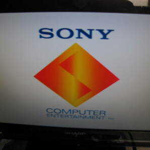 頻度極少 SONY Play Station SCPH-7000 ソフト5タイトル コントローラー×2 付属アリの画像2