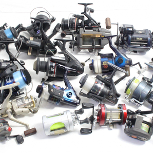 【ト静】 ★ リール まとめ 20点以上 中古現状品 釣り具 フィッシング 詳細画像参照 Daiwa SHIMANO RYOBI 等 GA000GCG0Xの画像1