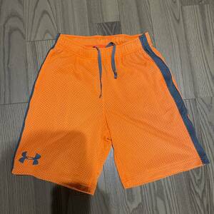 【中古】UNDER ARMOUR(アンダーアーマー) ショーツ サイズYXL(160）オレンジ