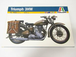 未組立品 イタレリ 1/9 WW.II イギリス陸軍 軍用バイク トライアンフ 3HW プラモデル ≡ TY14369