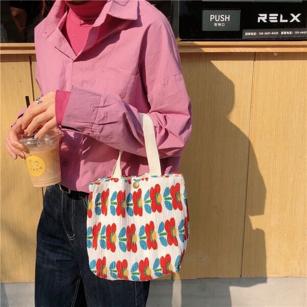 【数量限定◎おまけ付き◎】ハンドバッグ トートバッグ ランチバッグ 通勤 プリーツ 春夏 韓国 可愛い お花 エコバッグ