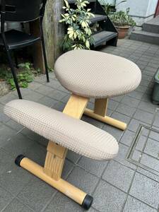 バランスチェア 姿勢矯正 バランスイージー Rybo 学習椅子 ノルウェー リボ社 Easy Balans 