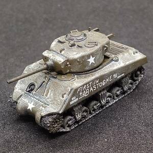 ●完成品1/144 M4A3E2ジャンボ戦車, 重装甲タイプのM4シャーマン戦車！,コブラキング号,バストーニュ突入ver.アメリカ,WW2,自作ver