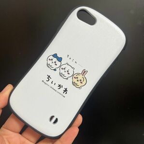 即日発送　iPhone7/8/SE用　ちいかわ　カバー　ケース ハチワレ　うさぎ