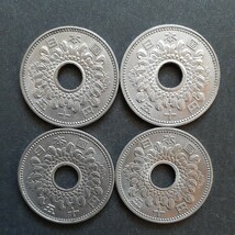 旧50円硬貨 全年号コンプリート 昭和30年から昭和41年 12枚まとめて 菊50円ニッケル貨 穴無し 穴あり 特年 年号揃_画像7