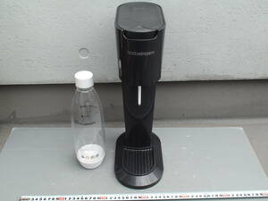 ★美品・良品★Soda stream Genesis　ブラック色　１リットル専用ボトル付き★