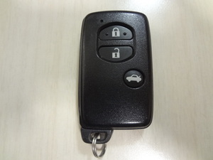  Toyota багажник кнопка имеется 3 кнопка "умный" ключ б/у осмотр ) Axio /SAI/ носорог / Premio /AZK10/NZT260/86/ HachiRoku /ZN6/ Mark X/GRX130