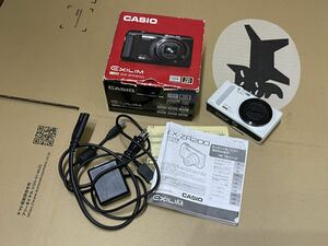 ジャンク　CASIO EXILIM HS EX-ZR200 デジタルカメラ