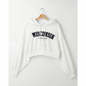 INGNI カレッジロゴ　クロップドパーカー　WISCONSIN 