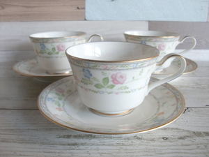 Noritake◆ノリタケ 素敵な花柄のカップ＆ソーサー3客セット FINALE フィナーレ Ivory China 昭和レトロポップモダン キッチンカフェ雑貨