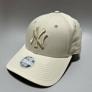新春入荷　NEW ERA ニューエラ キャップ帽子 ニューヨークヤンキース キャップ オフホワイト