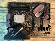 □1円スタート マザーボード　ROG STRIX H370-F GAMING　LGA1151 Coreプロセッサ対応　ジャンク □_画像1