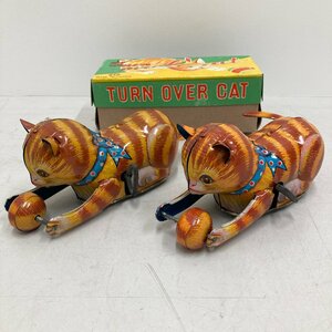 **[8] tin plate Turn Over Cat cat 2 point set original box 1 points made in Japan pine fee toy zen my toy present condition goods 06/050808m**