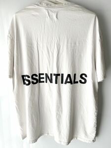 FOG ESSENTIALS エッセンシャルズ　バックロゴ　プリント Tシャツ 半袖 カットソー　白 ホワイト クルーネック 