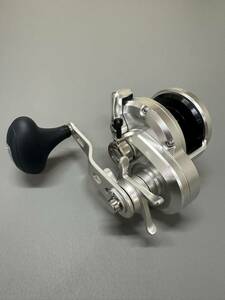 SHIMANO シマノ 11オシアジガー 2000NR-HG ベイトリール OCEA JIGGER ジギング LIVREリブレ QRA付