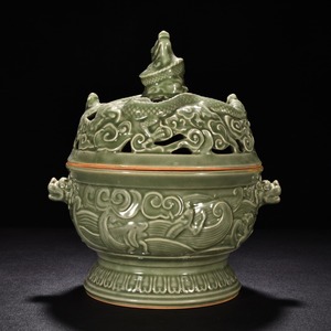 宋龍泉窯 梅子青釉 透彫 雲龍文香炉 陶磁器 中国美術 工芸品 唐物 置物 賞物 HB275