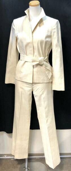Burberry オフホワイト　チェック　パンツスーツ　セットアップ 18683928