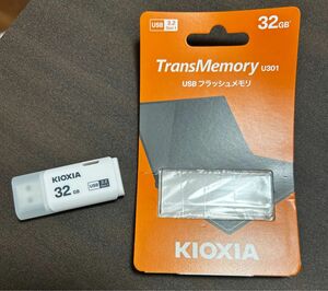キオクシア USBフラッシュメモリ KIOXIA USBメモリ ホワイト