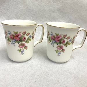 ROYAL ALBERT ロイヤルアルバート MOSS ROSE モスローズ　ペアカップ 金彩 ピンク 花柄