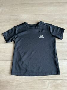 アディダス 半袖 Tシャツ スポーツウエア トップス キッズ　130ブラック adidas