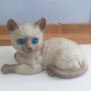 幅19cm　加藤工芸　シャム猫　陶器製　置物　ガラスアイ　仔猫　子猫　ブルーアイ