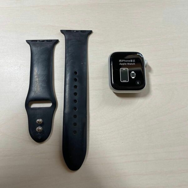 9142 Apple Watch Series4 中古品