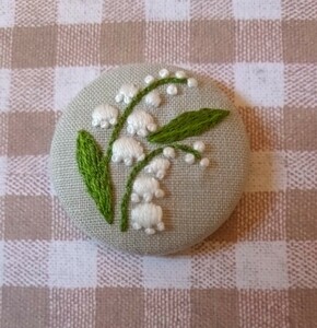 ハンドメイド☆ 刺繍ブローチ☆すずらん