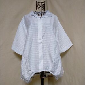 新品 襟付きブラウス ゆったりデザイン レディースシャツ 白 後ろ長めデザイン ブラウス