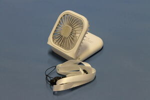 USB charge, folding type electric fan [ white ]Halter Folding fan( free shipping )