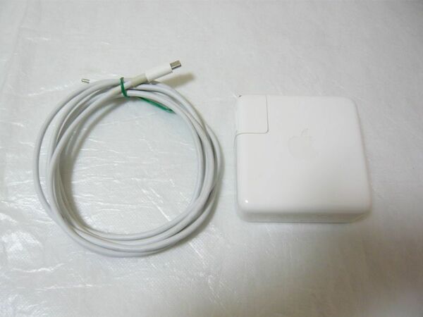 [送料無料] ■ Apple アップル A1718 61W 電源アダプター USB-C 純正 ケーブル付 ■