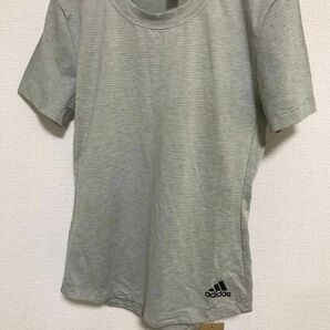 adidas アディダス　Tシャツ　スポーツウェア　トップス