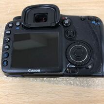 中古品 キヤノン Canon EOS 7D ボディ デジタル一眼レフカメラ バッテリー / 充電器 本体・カメラ関連_画像6