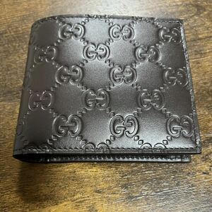 【新品未使用】GUCCI 二つ折り財布