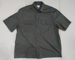 エイチアンドエム　H&M　半袖シャツ シャツ XL　カーキ　メンズ